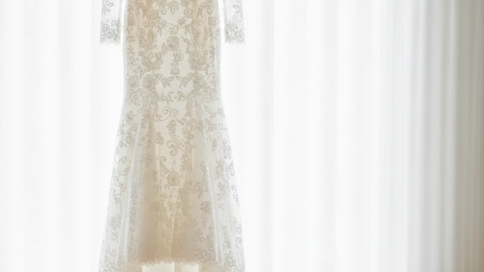 Beyond the Grace Kelly Look: Modern Long Sleeve Wedding Gowns for the Bold Bride