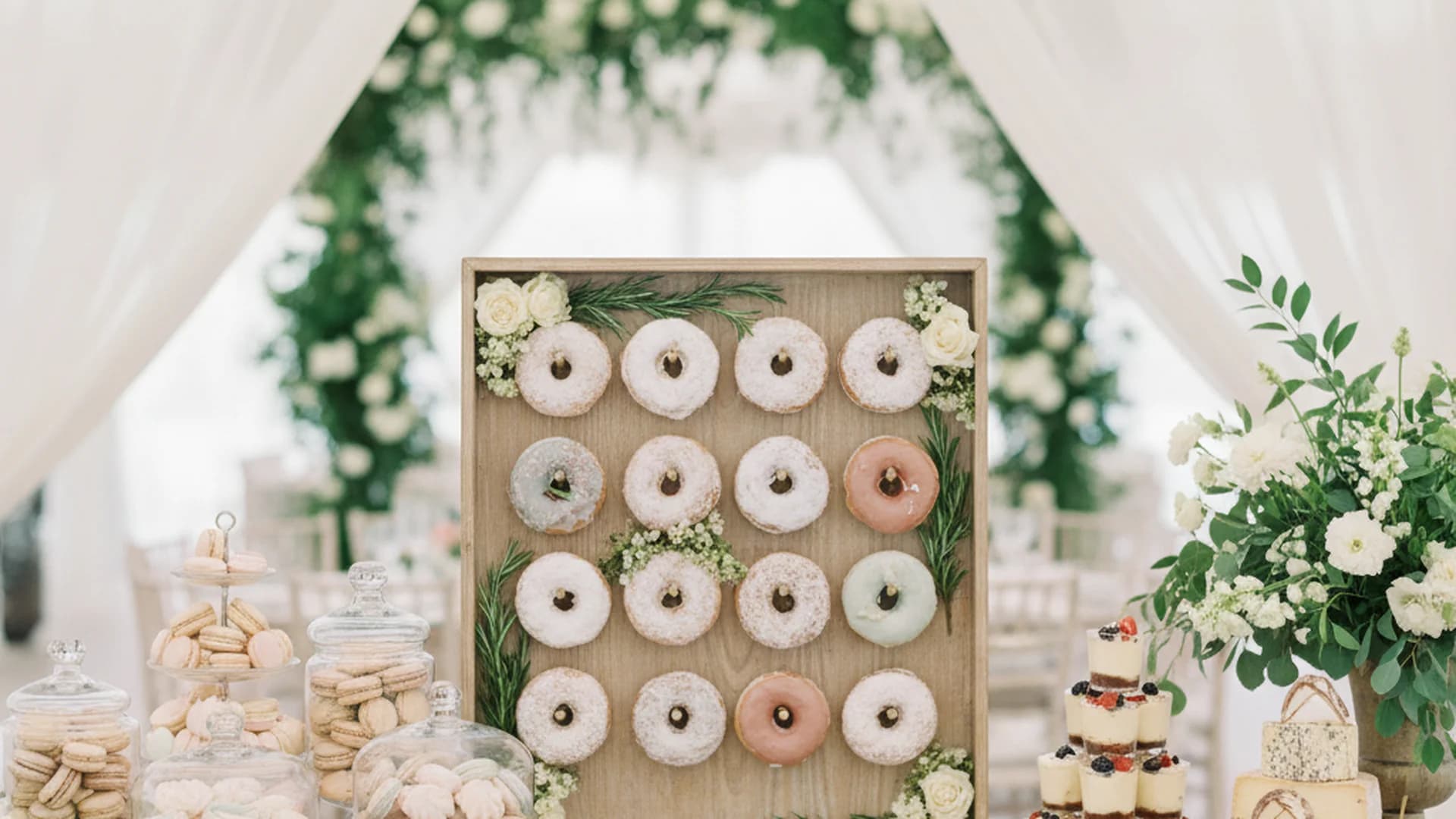 Modern Wedding Cake Alternatives: 2025–2026 Trends and Budget Guide