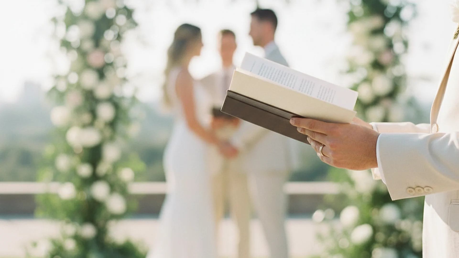 How to Become a Wedding Officiant: The Ultimate 2025-2026 Guide
