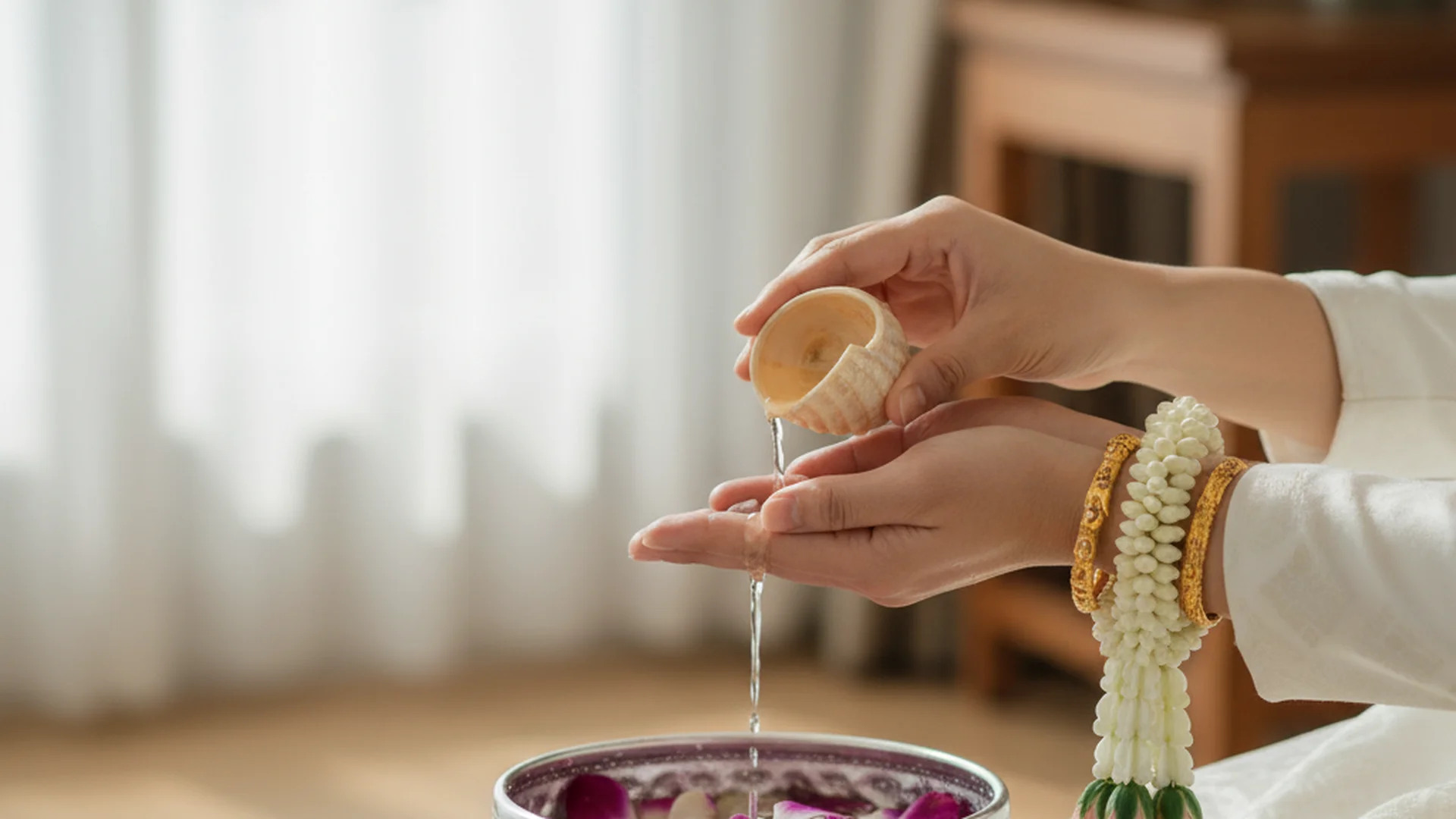 Thai Wedding Traditions: A Complete Guide to Rituals and Modern Trends